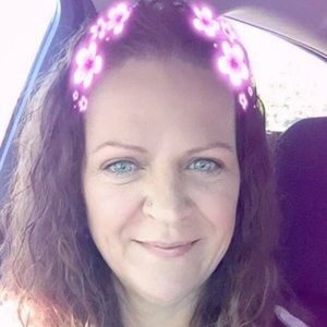 Meet your Posher, Ellenor